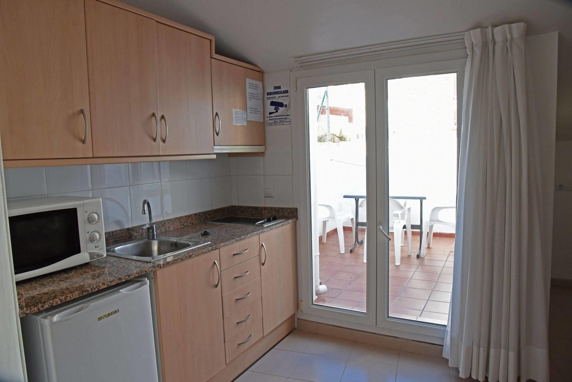 Apartamentos Ar Dosjoimi Lloret de Mar Eksteriør billede